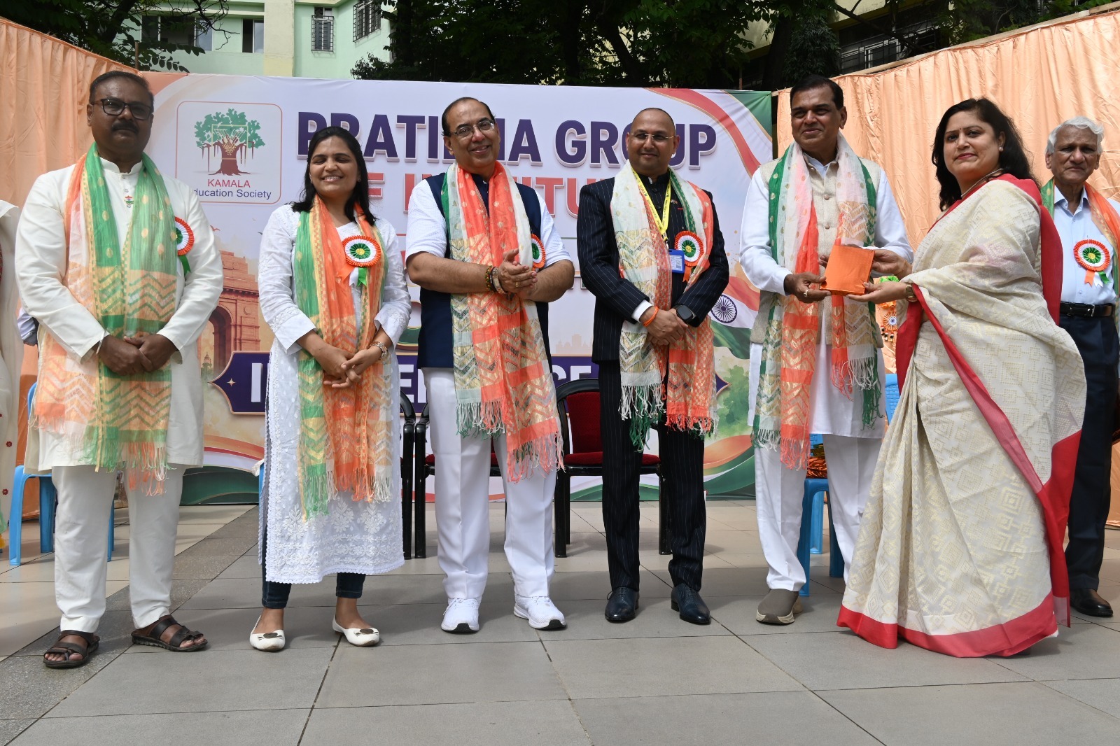 INDEPENDENCE DAY-15